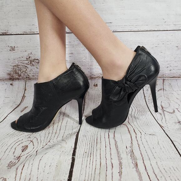 BCBGMAXAZRIA Women's Black Soft Leather Stiletto Bootie Size 9.5B - Picture 2 of 13